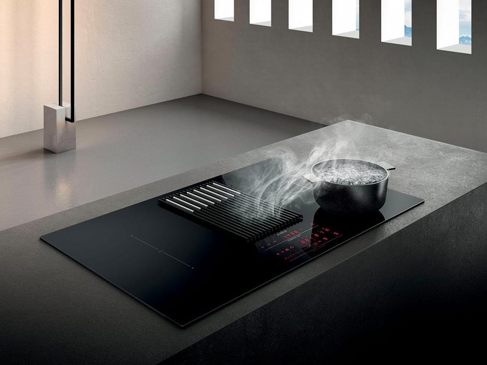 Cappa integrata su piano cottura a induzione - Cucina - Neziosi